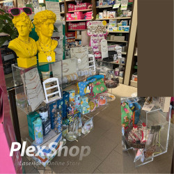 Libreria in plexiglass trasparente cubika