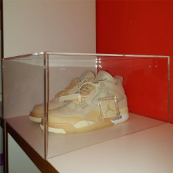 Teca in plexiglass per scarpe personalizzabile