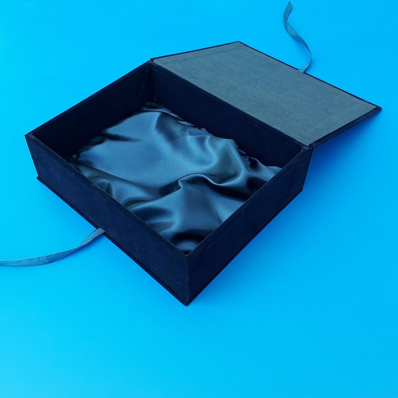Cofanetto rettangolare in velluto blu