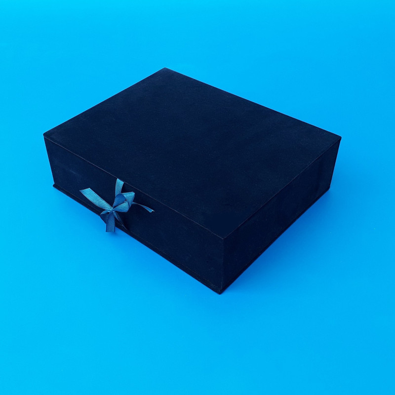 Cofanetto rettangolare in velluto blu