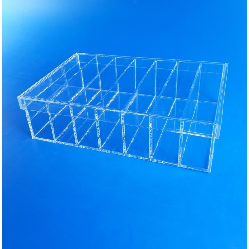 Scatola con scomparti fissi e coperchio in plexiglass