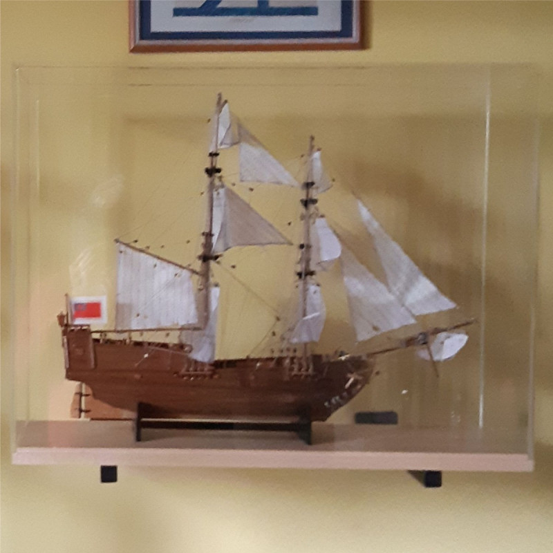 Teca in plexiglass di primissima qualità su misura