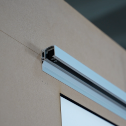 Binario ammortizzato per porta scorrevole in plexiglass