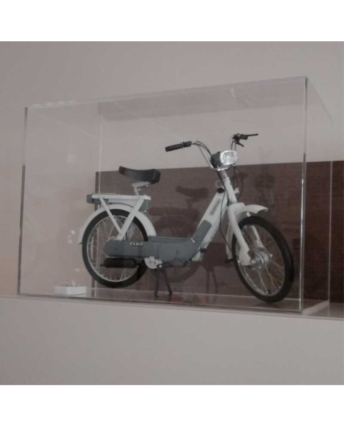 Teca in plexiglass di primissima qualità su misura