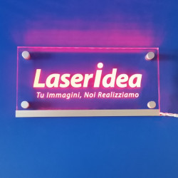 Targhe ed insegne in metacrilato luminose a led