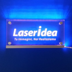 Targhe ed insegne in metacrilato luminose a led