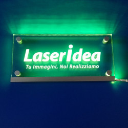Targhe ed insegne in metacrilato luminose a led
