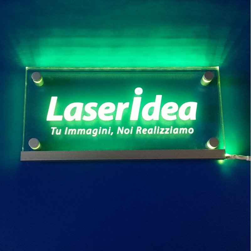 Targhe ed insegne in metacrilato luminose a led