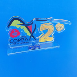 Trofeo in plexiglass personalizzato con stampa a colori