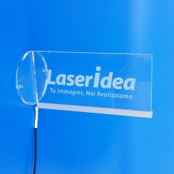 Targhe a bandiera e segnaletica in plexiglas luminose a led