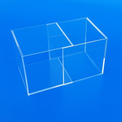 Cubo in plexiglass su misura per esporre articoli