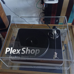 Coperchi giradischi su misura in plexiglass trasparente