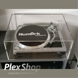 Coperchi giradischi su misura in plexiglass trasparente