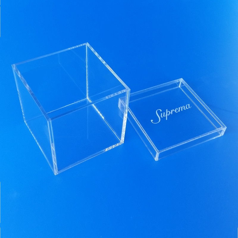 Scatole in plexiglass trasparente su misura per foto