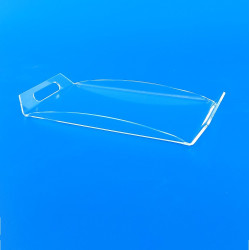 Vassoio in plexiglass dal design moderno e leggero